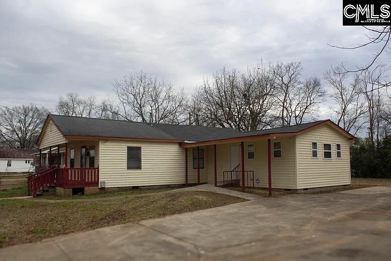 460 Fairfield St in Winnsboro, SC - Building Photo