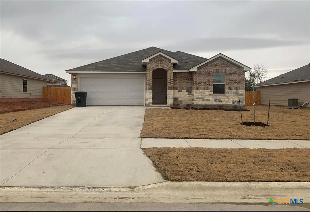 5609 Great Divide Rd in Killeen, TX - Building Photo