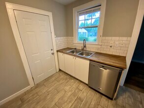 2310 Aintree Ave in North Charleston, SC - Building Photo - Building Photo