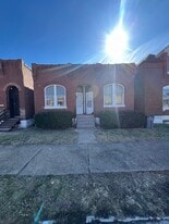 7402 Minnesota Ave in St. Louis, MO - Building Photo