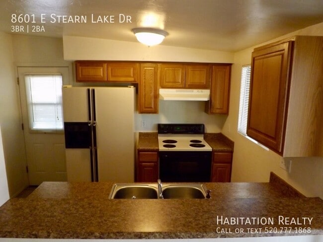 8601 E Stearn Lake Dr in Tucson, AZ - Building Photo - Building Photo