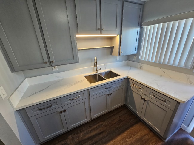 1533 W 84th St, Unit 1535 W. 84TH ST in Los Angeles, CA - Building Photo - Building Photo