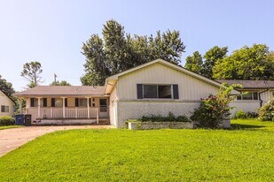 5920 E 25th St in Tulsa, OK - Building Photo