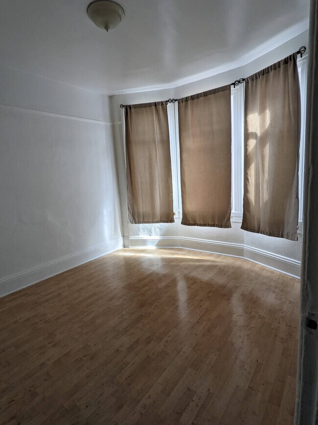 130 Valparaiso St in San Francisco, CA - Building Photo - Building Photo