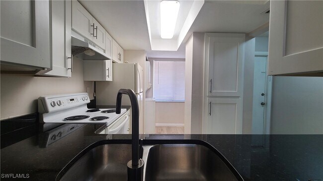 930 SW 47th Terrace in Cape Coral, FL - Building Photo - Building Photo