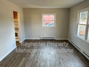 26 Whiteoak Cir in Lyndhurst, VA - Building Photo - Building Photo