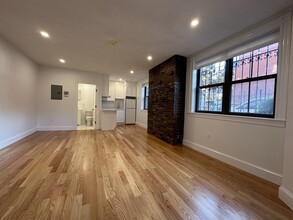 674 Tremont St, Unit F in Boston, MA - Building Photo - Building Photo