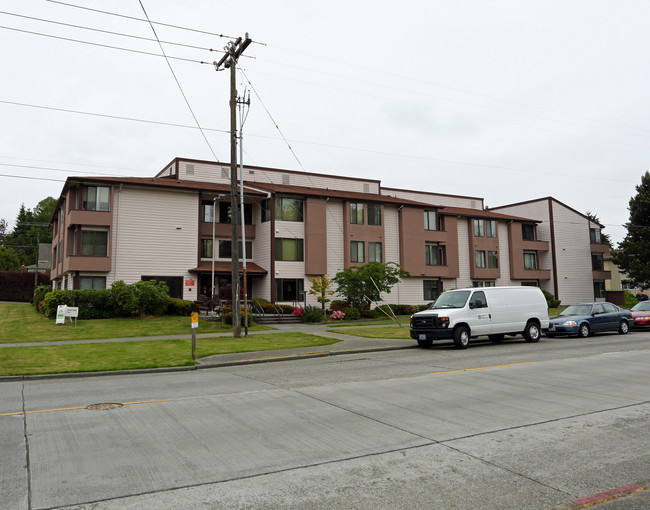 Pleasant Valley Plaza in Seattle, WA - Building Photo - Building Photo