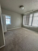 3404 20th St SE in Minot, ND - Building Photo - Building Photo