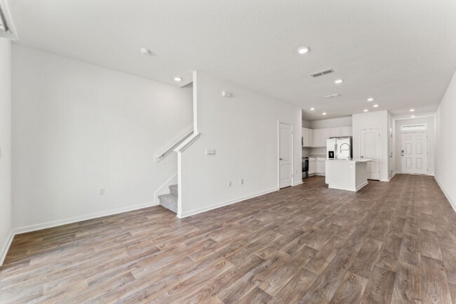 5966 Ortega Hills Dr in Jacksonville, FL - Building Photo - Building Photo