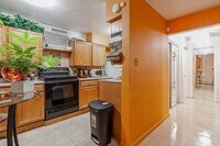 605 N Wolf Rd photo'