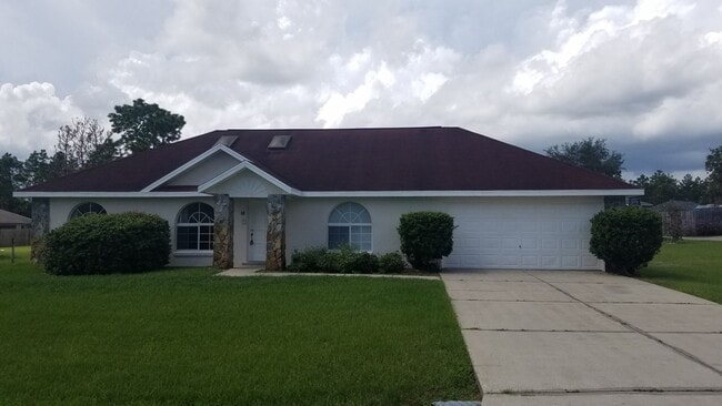 property at 40 Hemlock Trace