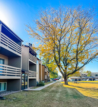 St. Andrews Apartments in Cedar Rapids, IA - Foto de edificio - Building Photo