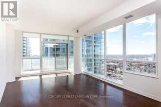 70-1970 Forest Manor Rd in Toronto, ON - Building Photo - Building Photo