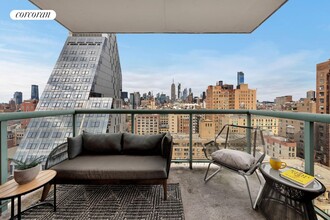 22 W 15th St in New York, NY - Foto de edificio - Building Photo