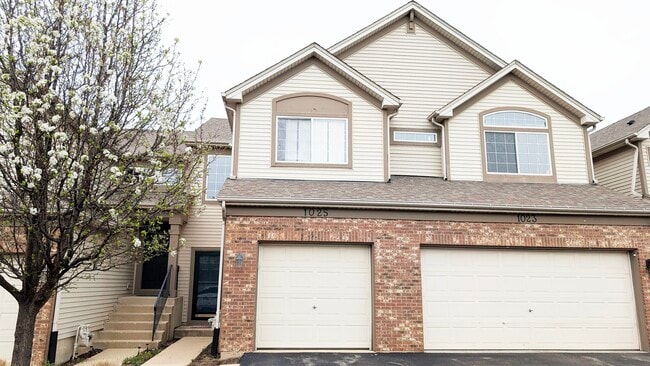 property at 1025 Woodview Ct