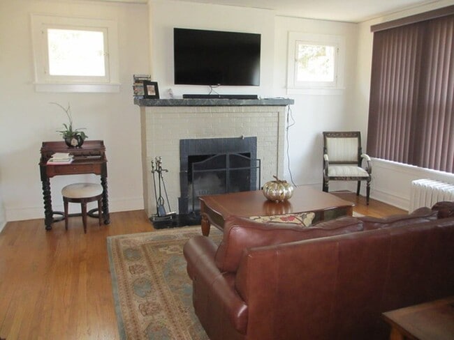 property at 2537 Ewing Ave