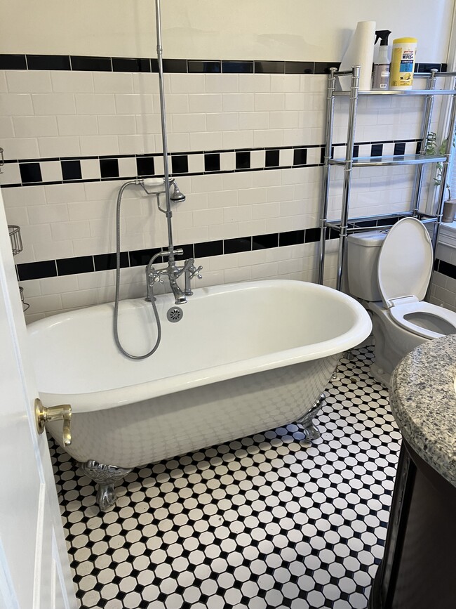 property at 1906 Sarah St