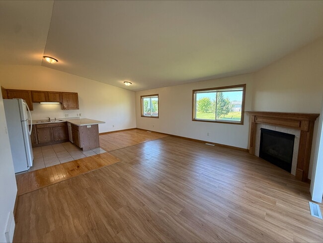 4338 132nd St in Lake Hallie, WI - Building Photo - Building Photo