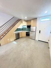 1405 Tomato Alley in Sacramento, CA - Building Photo - Building Photo