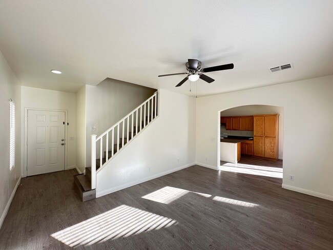 4939 Pale Buffalo Rd in Las Vegas, NV - Building Photo - Building Photo