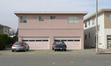 74 Arroyo Dr in South San Francisco, CA - Building Photo - Building Photo