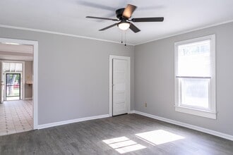 115 E Parker Rd in Morganton, NC - Building Photo - Building Photo