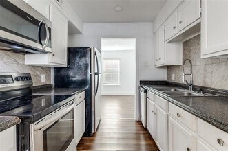 4618 San Jacinto St in Dallas, TX - Building Photo - Building Photo