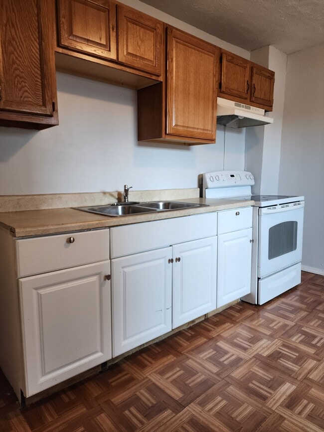 396 Norton St, Unit 3 in Rochester, NY - Foto de edificio - Building Photo