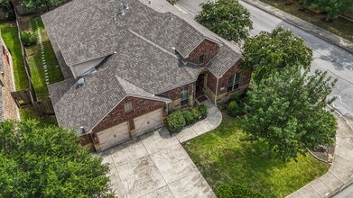 8718 Silver Rock in San Antonio, TX - Building Photo - Building Photo