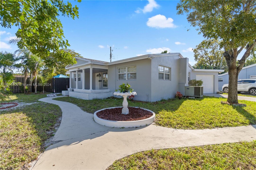 1400 SW 34th Terrace in Fort Lauderdale, FL - Building Photo