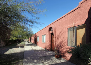 Casitas Del Sol Apartments in Tucson, AZ - Building Photo - Building Photo