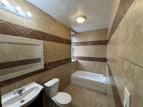 136 Victoria St in Sarnia, ON - Building Photo - Building Photo