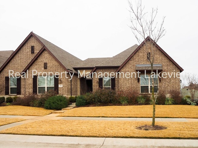 400 Sunflower Ave in Argyle, TX - Building Photo - Building Photo