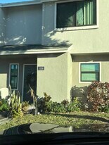 5106 Pier Dr in Greenacres, FL - Building Photo