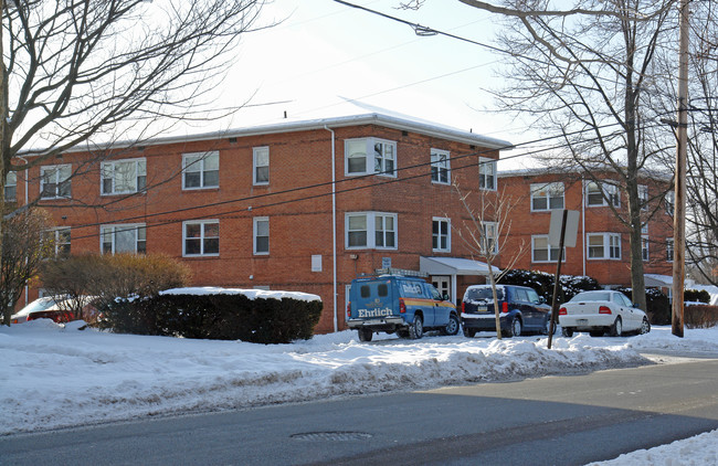 Hamilton Court in State College, PA - Foto de edificio - Building Photo