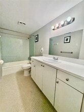 1200 Tallwood Ave in Hollywood, FL - Building Photo - Building Photo
