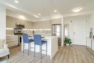 B22 in Bayonne, NJ - Building Photo