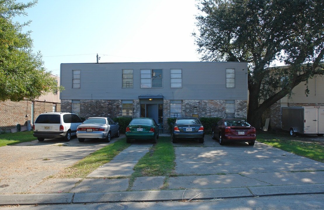 2317 Manson Ave in Metairie, LA - Building Photo