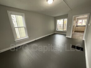 212 E Orange St in Shippensburg, PA - Building Photo - Building Photo