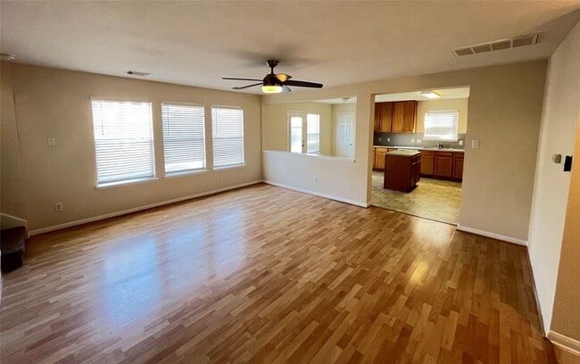 29546 S Legends Bend Dr in Spring, TX - Building Photo - Building Photo