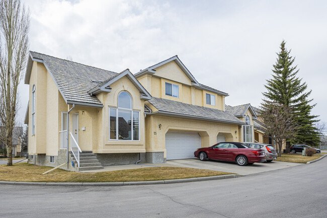 Village at West Valley in Cochrane, AB - Building Photo - Building Photo