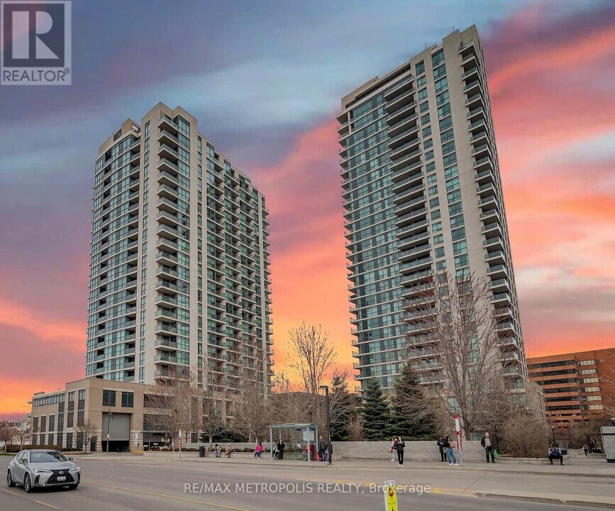 205-1205 Sherway Gardens Rd in Toronto, ON - Building Photo
