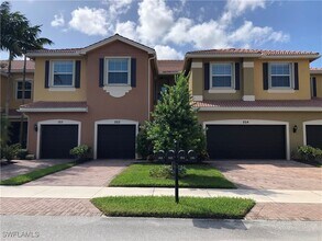 6525 Monterey Point in Naples, FL - Building Photo - Building Photo