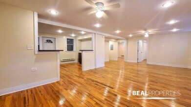 1115 W Oakdale Ave in Chicago, IL - Building Photo - Building Photo