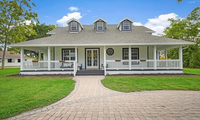 12284 Indian Mound Rd in Wellington, FL - Building Photo - Building Photo
