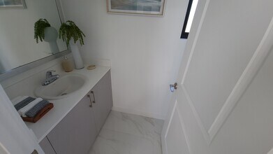 441 E 23rd St in Hialeah, FL - Building Photo - Building Photo