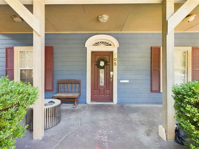 705 E 32nd St in Austin, TX - Building Photo - Building Photo