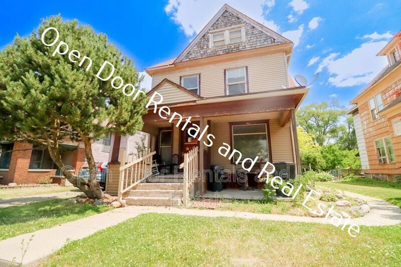 109 S State St Photo