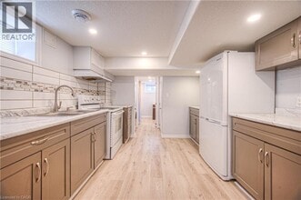 169 Bruce St in Kitchener, ON - Building Photo - Building Photo